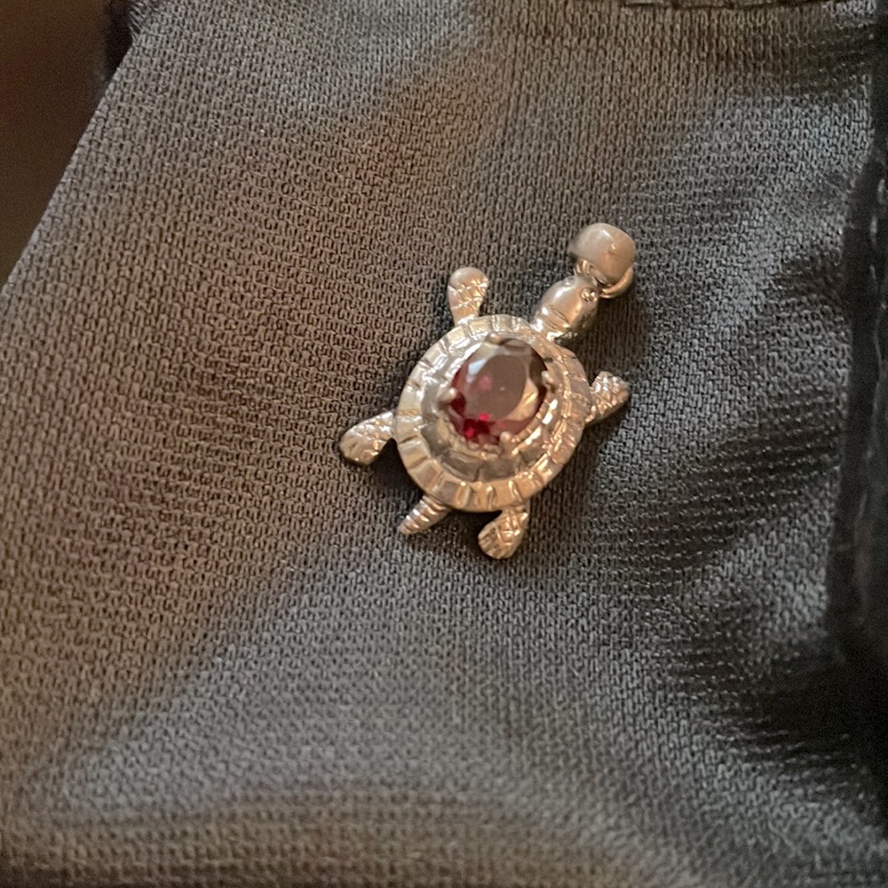 925 Italian Silver Pendant / Charm Turtle W/ ruby
